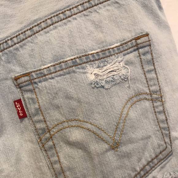 Levi’s 501 button fly jean shorts - Picture 9 of 15